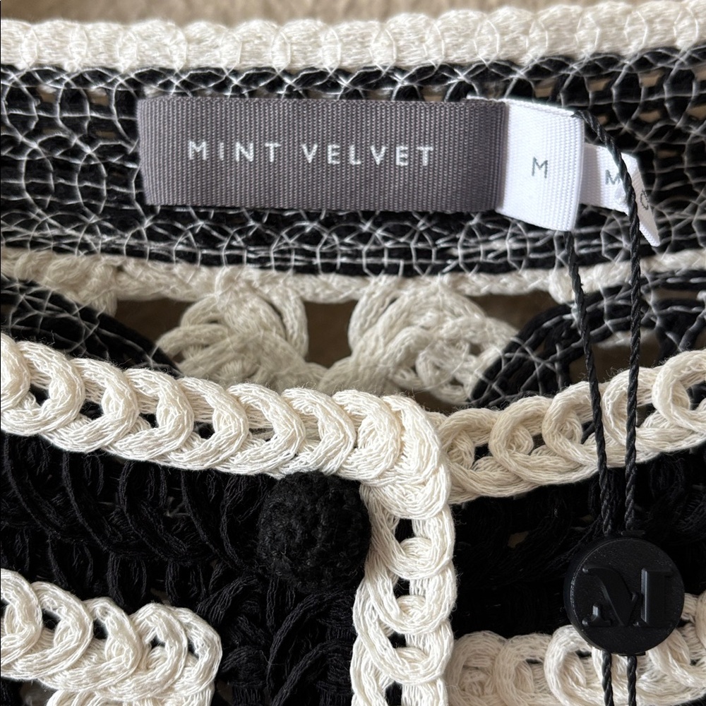 Mint Velvet Crocheted Vest Black Off-White Medium Button up Scalloped Edges NWT - Picture 3 of 9